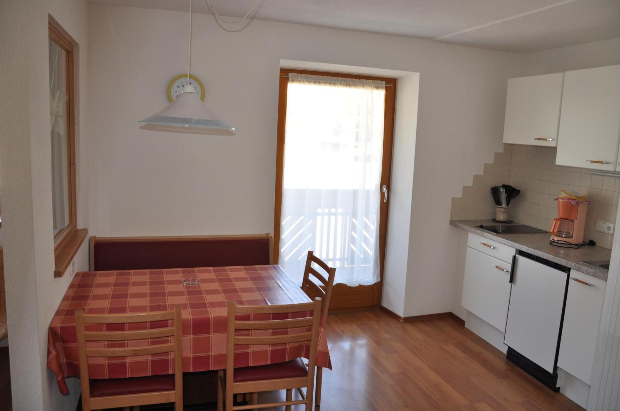 Appartements Wiesenheim ラズン・ディ・ソプラ エクステリア 写真