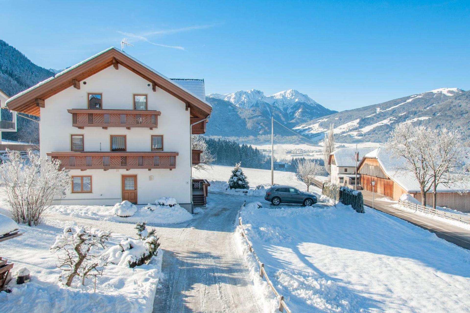 Appartements Wiesenheim ラズン・ディ・ソプラ エクステリア 写真
